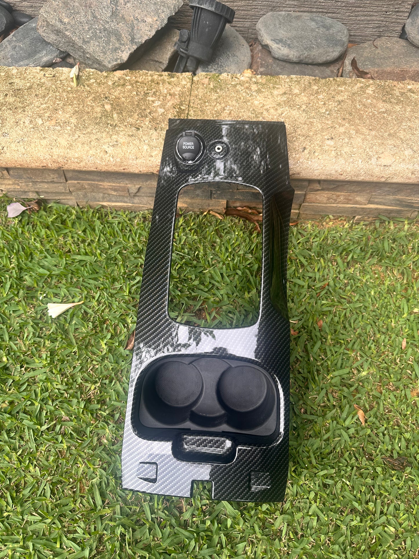 Ford Falcon FG - Carbon Fibre Hydrodipped Shifter Surround