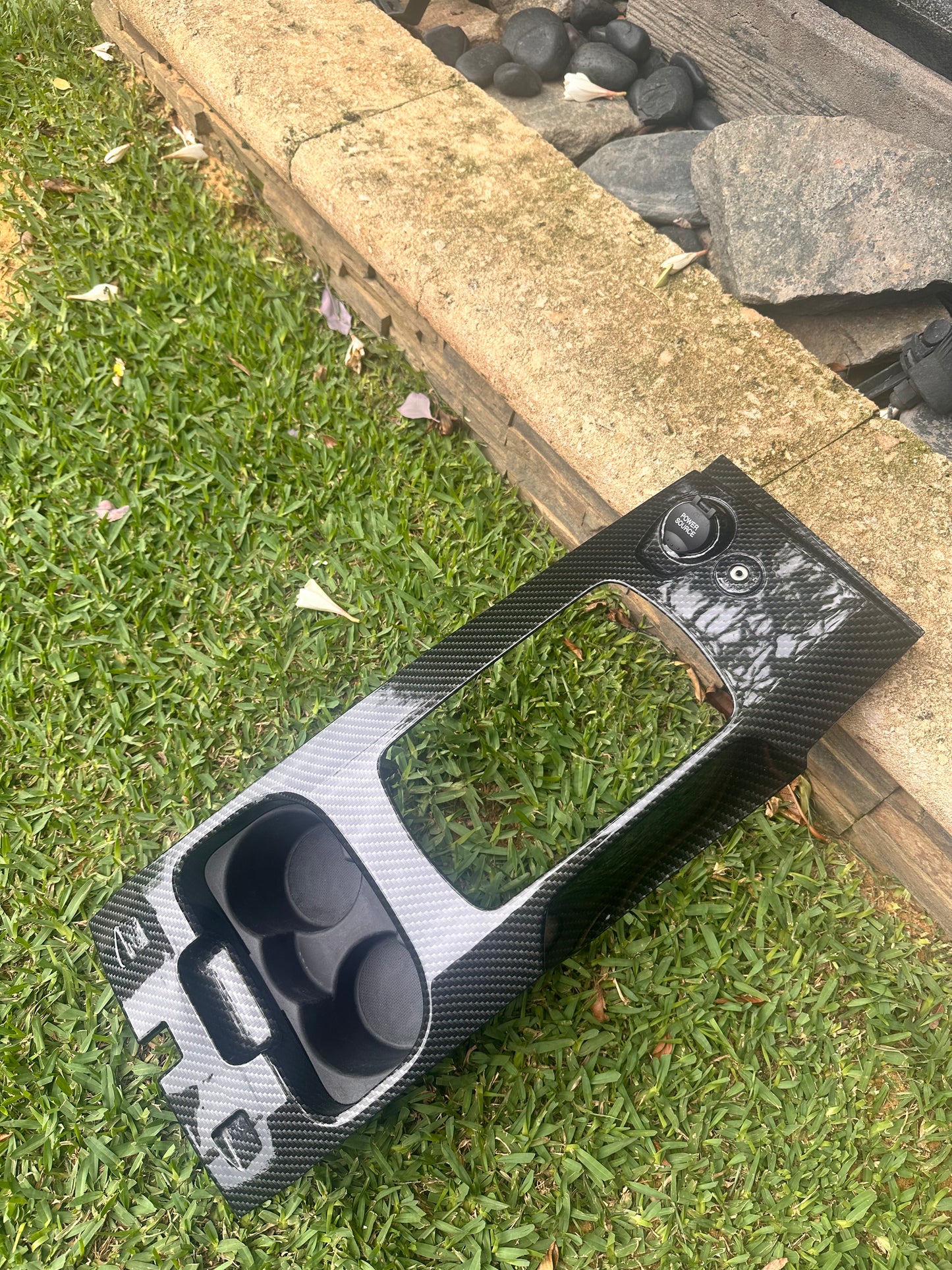 Ford Falcon FG - Carbon Fibre Hydrodipped Shifter Surround
