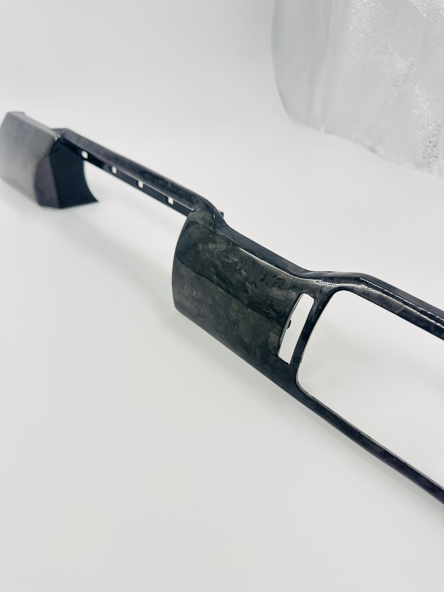 FG Falcon Carbon Fibre Dash Spears